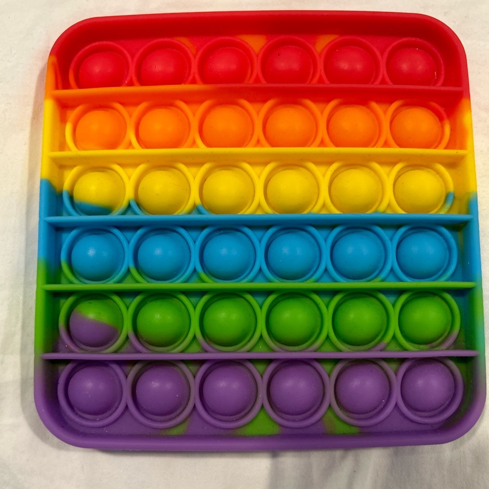 Pop it that’s rainbow